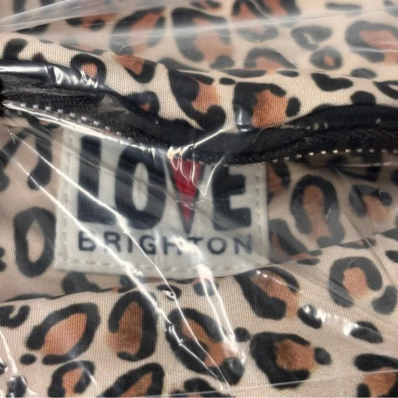 NEW BRIGHTON Wild Cat Leopard Crossbody Belt Bag Fanny Back Casual Sporty - Picture 4 of 6